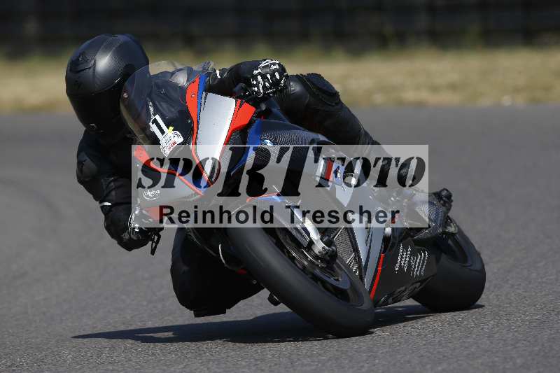 /Archiv-2023/28 05.06.2023 Moto Club Anneau du Rhin/rouge-expert/1